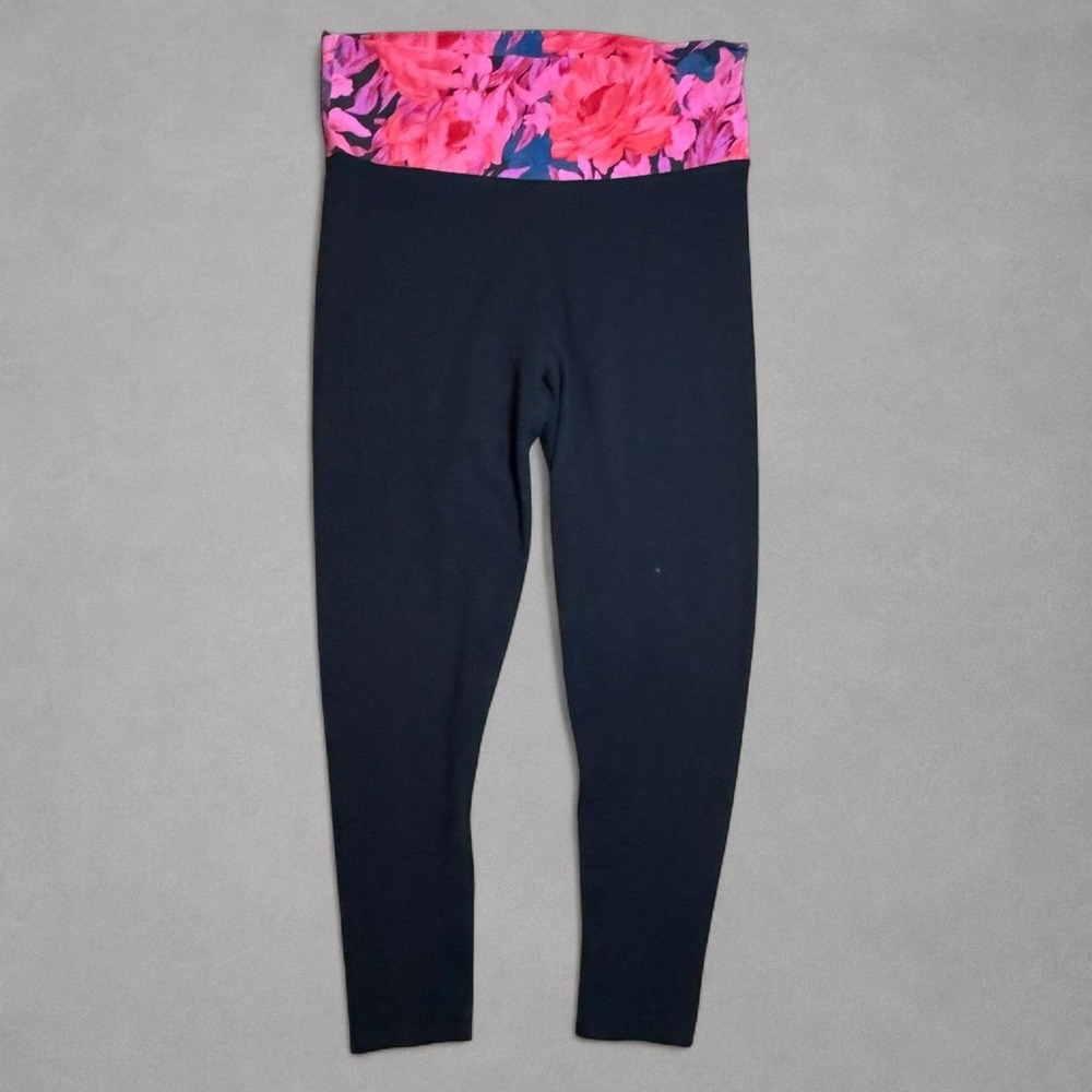 Victoria's Secret black leggings with‎ pink floral print on waist band